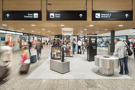 Exposition stop à la pirateterie en 2013, à l'aéroport de Zurich